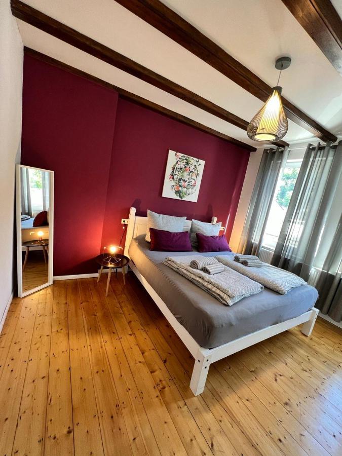 O&W Ferienhaus Mit Pool Naehe Nuerburgring, Adenau Exteriér fotografie